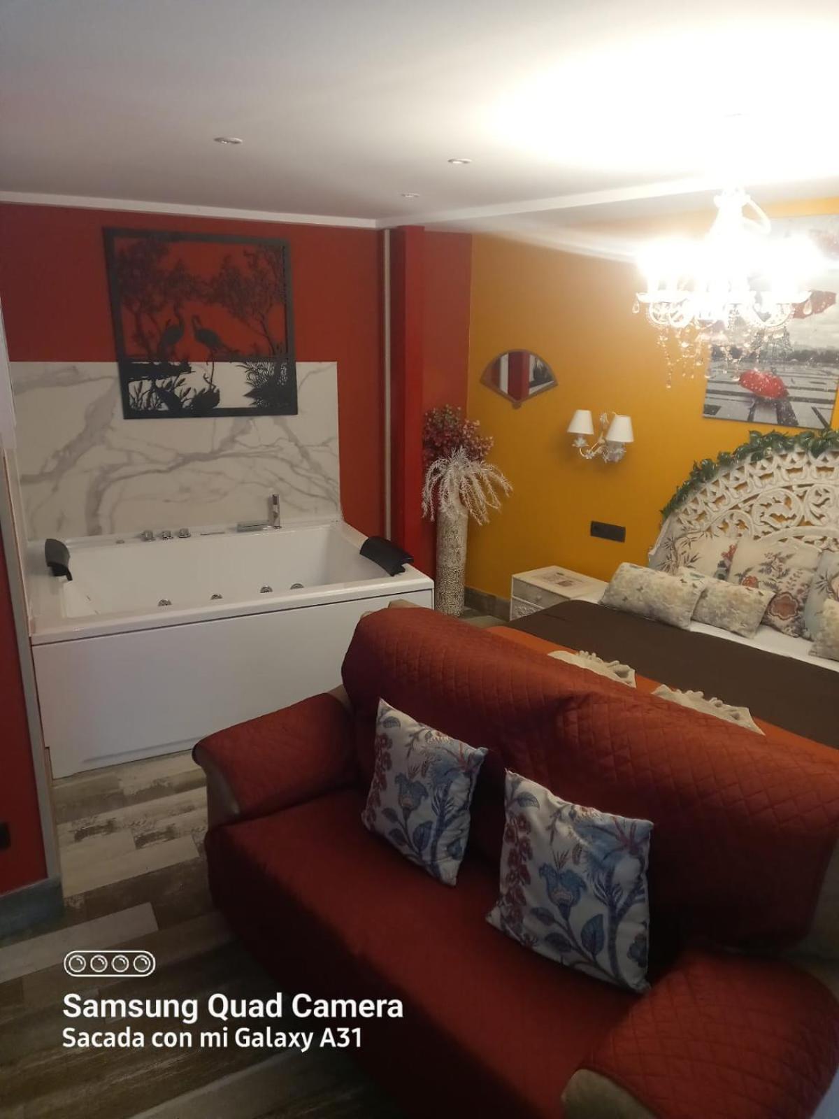 Apartamento Deluxe Con Jacuzzi Love For Two Collado Mediano Esterno foto